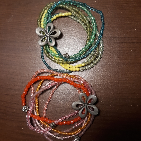 Bracelets - Picture 4 of 8